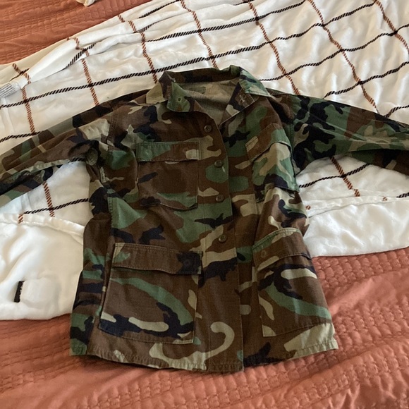 One of a kind camo Rolling Stones button up - Picture 2 of 4